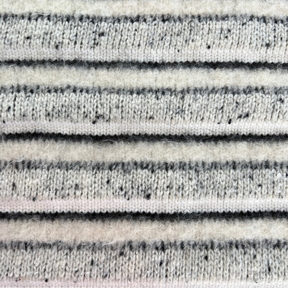 J Brand White Grey Striped Alpaca Wool Pullover Crewneck Sweater Size XS - Picture 3 of 6